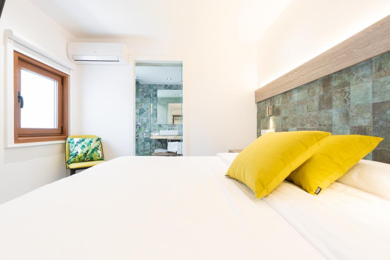 Hostal Restaurante Pou Des Lleo Làng Sant Carles de Paralta Ngoại thất bức ảnh