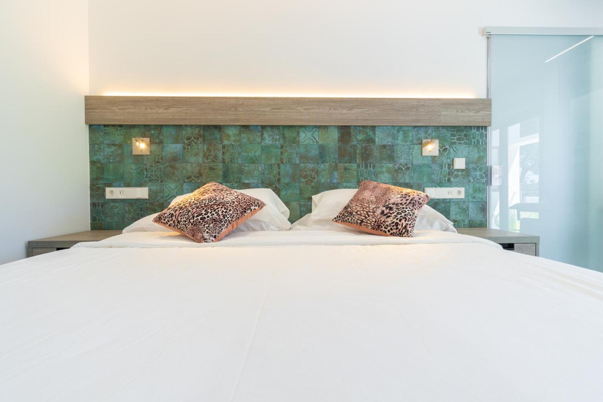 Hostal Restaurante Pou Des Lleo Làng Sant Carles de Paralta Phòng bức ảnh
