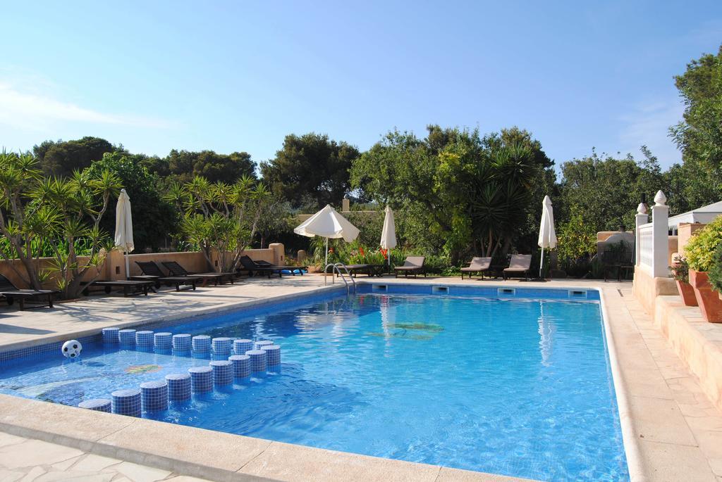 Hostal Restaurante Pou Des Lleo Làng Sant Carles de Paralta Ngoại thất bức ảnh